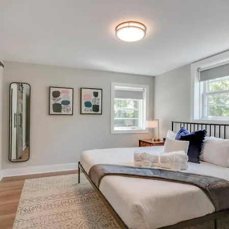 Beautiful Bungalow Historic Franklin Quadplex